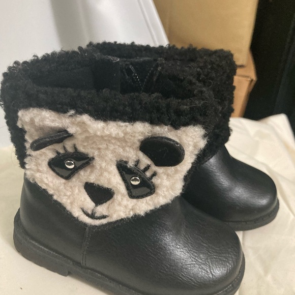 Toddlers RACHEL SHOES Panda Boots Size 5T  EUC - Picture 7 of 7